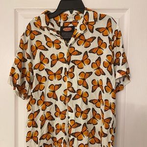 🧡PETALS AND PEACOCKS SHIRT🧡